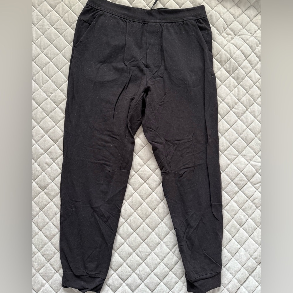 Lululemon men’s black jogger pants XL